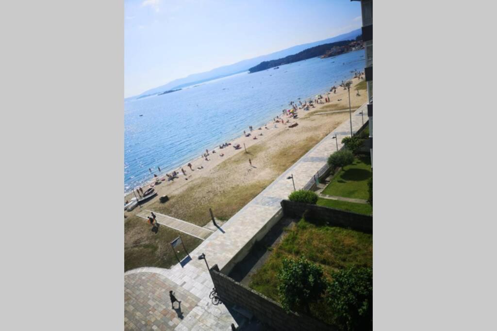 Precioso Apartamento En Primera Linea De Playa Vilagarcia de Arousa Exteriér fotografie